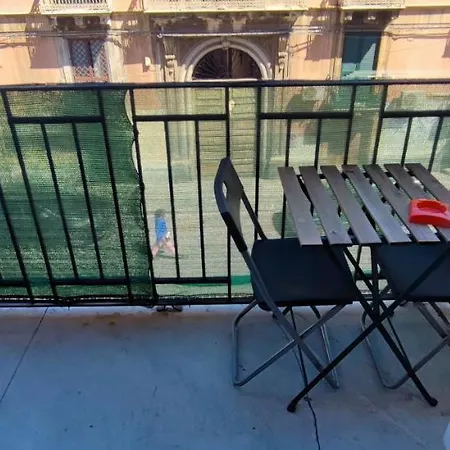 Apartment Downtown Vicino Al Duomo